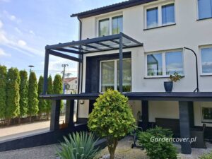 Grafitowe szkło dachowe zadaszenie tarasu Poznań