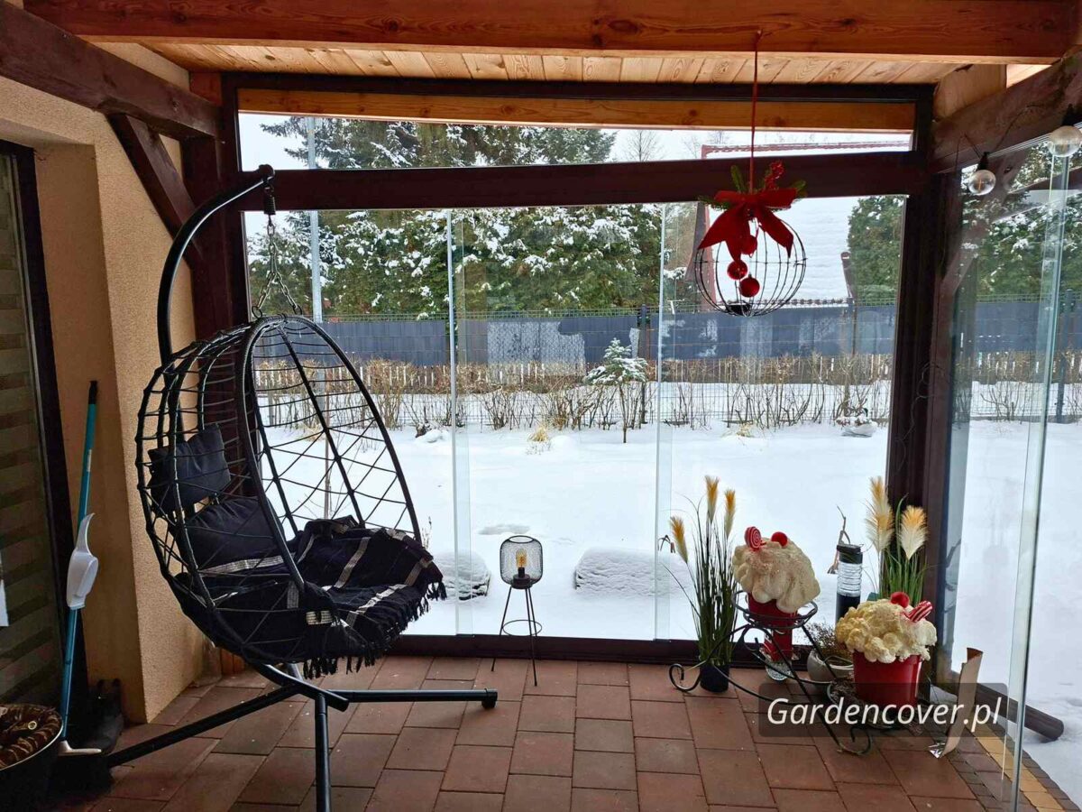 Taras z szybami przesuwnymi we Wrocławiu – boczna ściana przesuwna