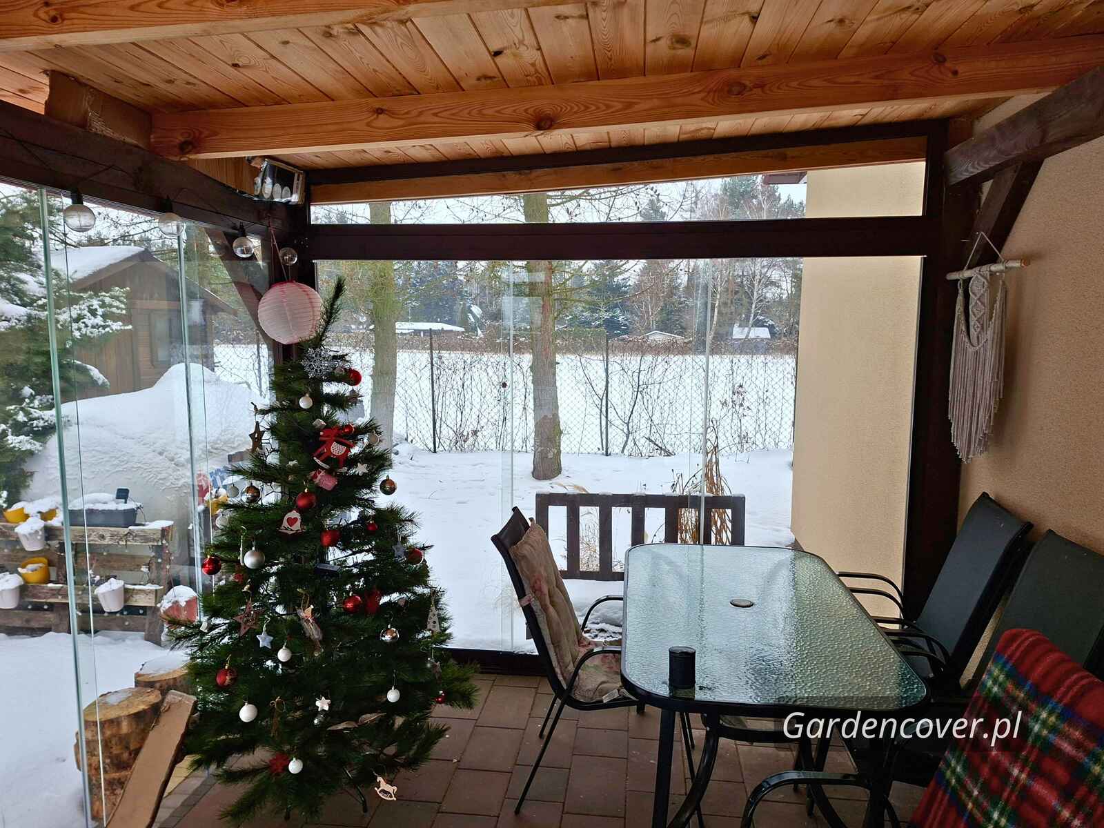 Taras z szybami przesuwnymi we Wrocławiu – boczna ściana przesuwna