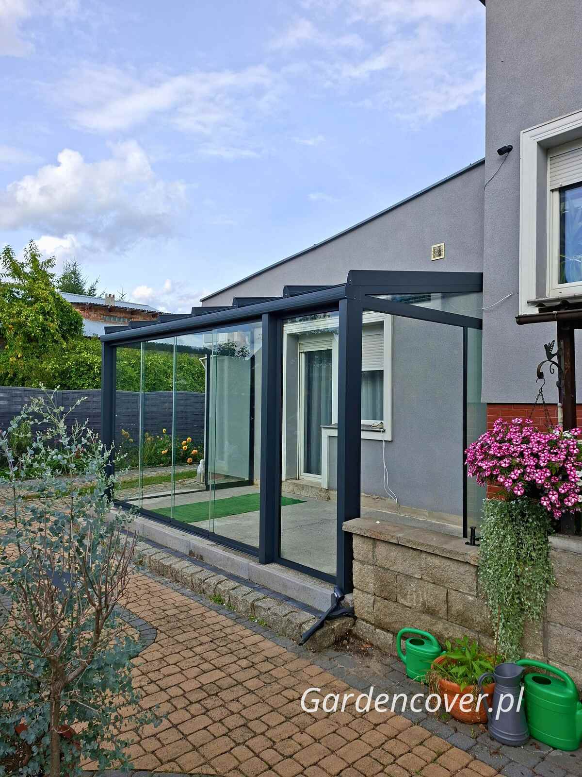 Ukryty system odwodnienia w słupach zabudowa tarasu Kalisz