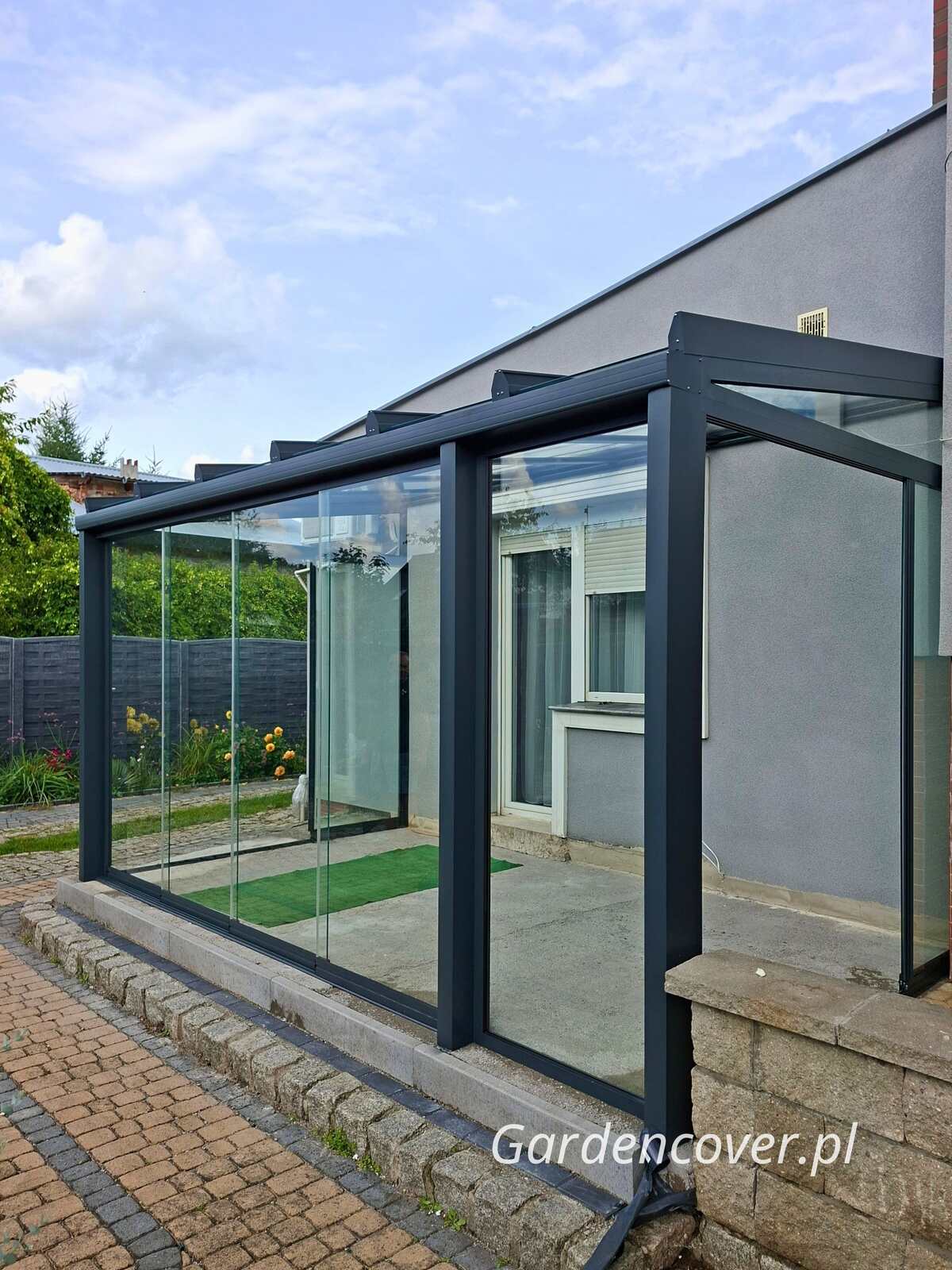 Przeszklona weranda Kalisz bez pionowych słupków