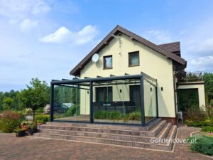 Zabudowa tarasu Wrocław dopasowana do istniejących roślin