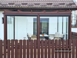 Aluminiowa konstrukcja ogrodu zimowego RAL8016 Łódź