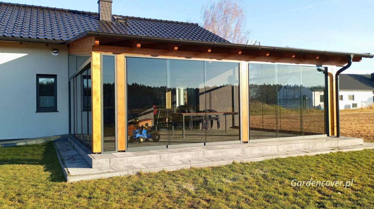 szklo-przesuwne-na-taras-lodz-front Szkło przesuwne na taras Łódź ściana frontowa